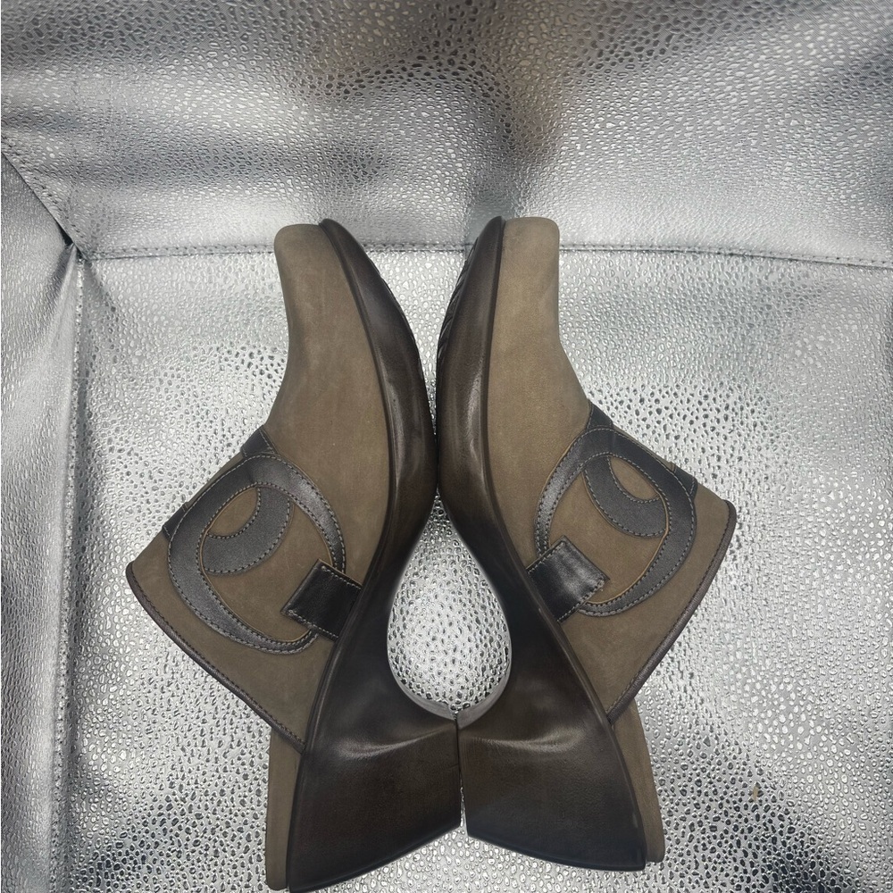 Naot Womens Size 40 US 9 -9.5 Suede Clogs Slip On Brown Comfort Shoes - Picture 5 of 6